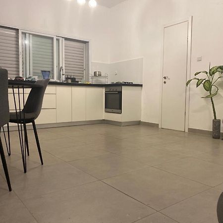 Apt Heart Tlv Arnon 50 Mt From Sea Apartment Tel Aviv Exterior photo